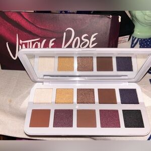 Models Own Vintage Rose Eyeshadow Palette New